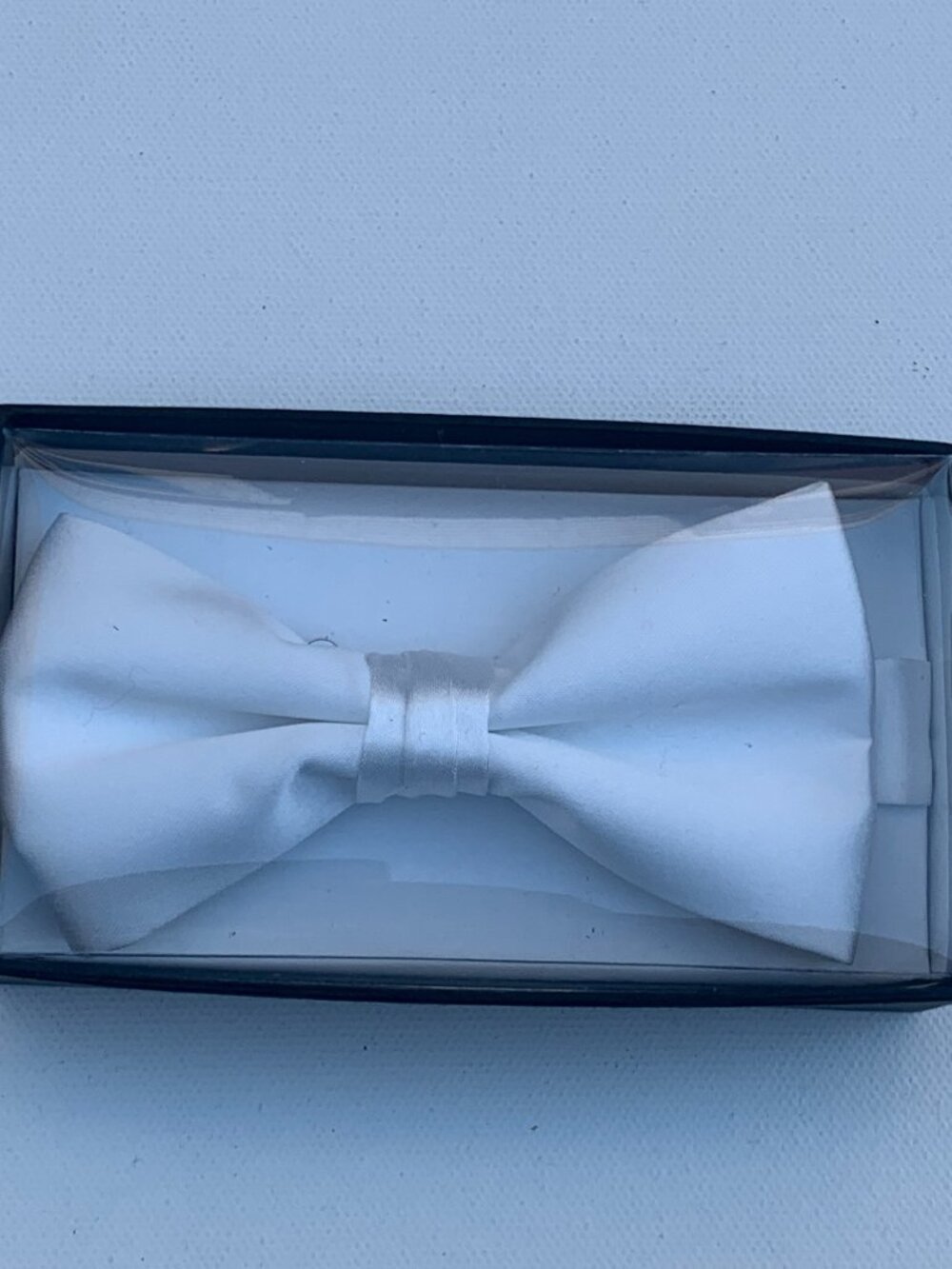 Men's Bowtie Pre-Tied Style Formal Satin Classic Bowtie for Tuxedo Parties